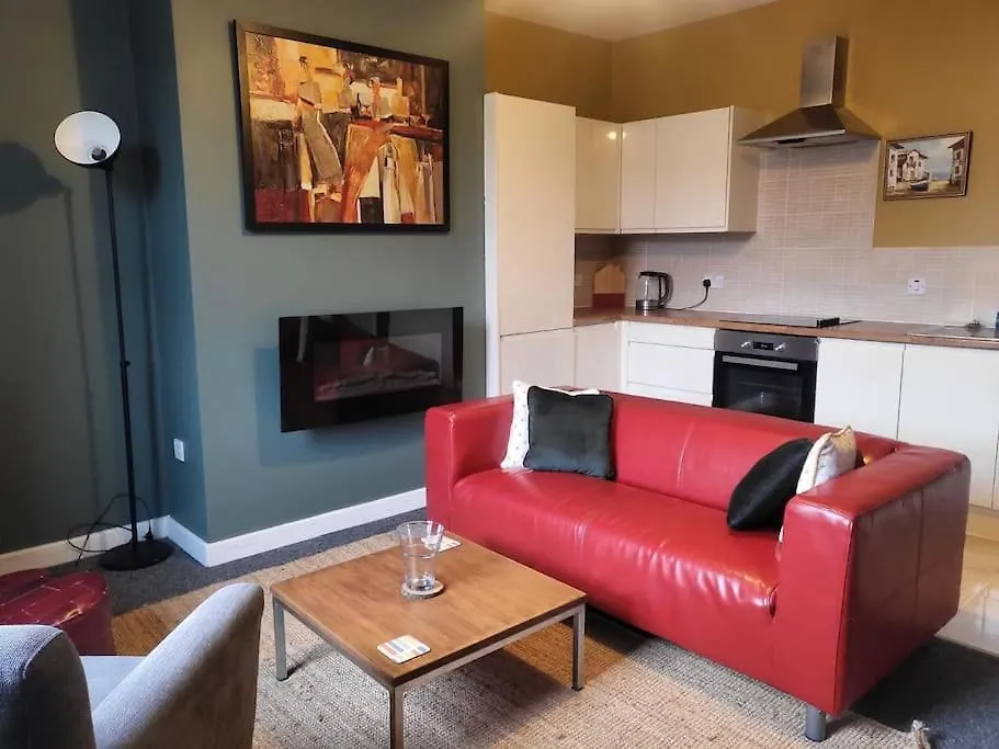 Dom wakacyjny Nice 2 Bedroom Huddersfield