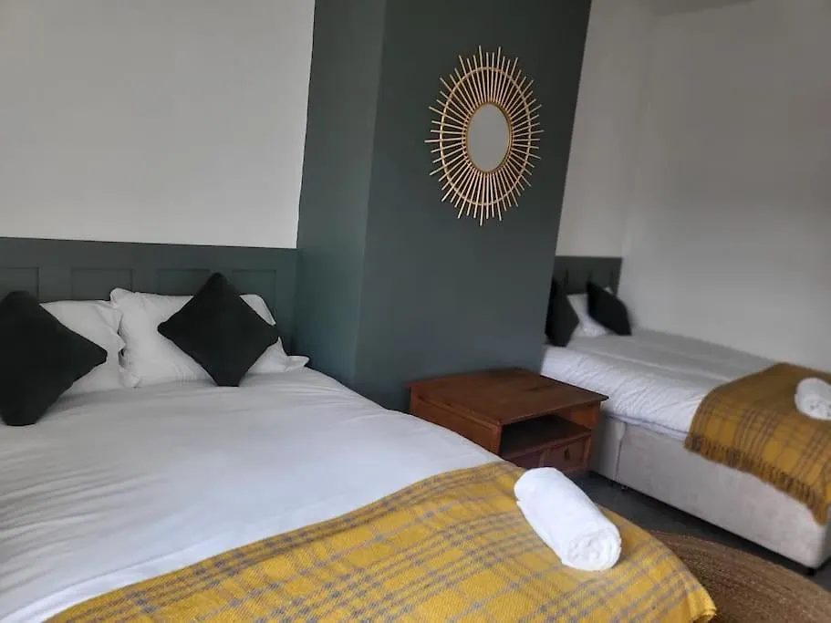 Nice 2 Bedroom Huddersfield